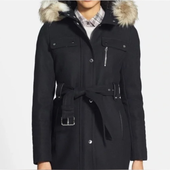 Laundry by Shelli Segal Black Jacket with Faux Fur Trim - Picture 1 of 6